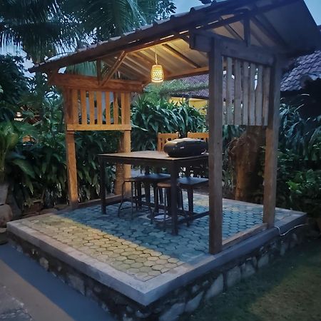 Giri Sari Guest House Pemuteran  Ngoại thất bức ảnh