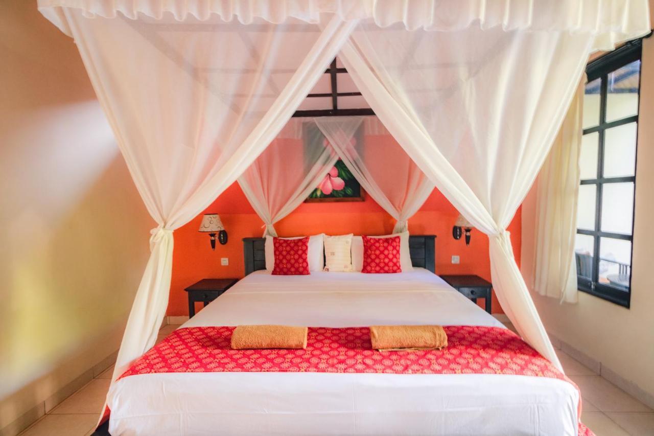 Giri Sari Guest House Pemuteran  Ngoại thất bức ảnh