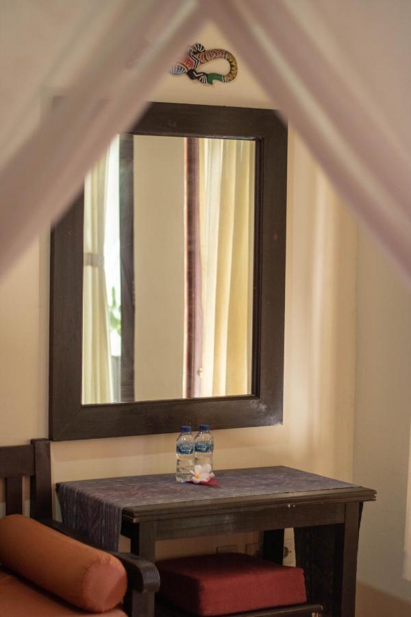 Giri Sari Guest House Pemuteran  Ngoại thất bức ảnh