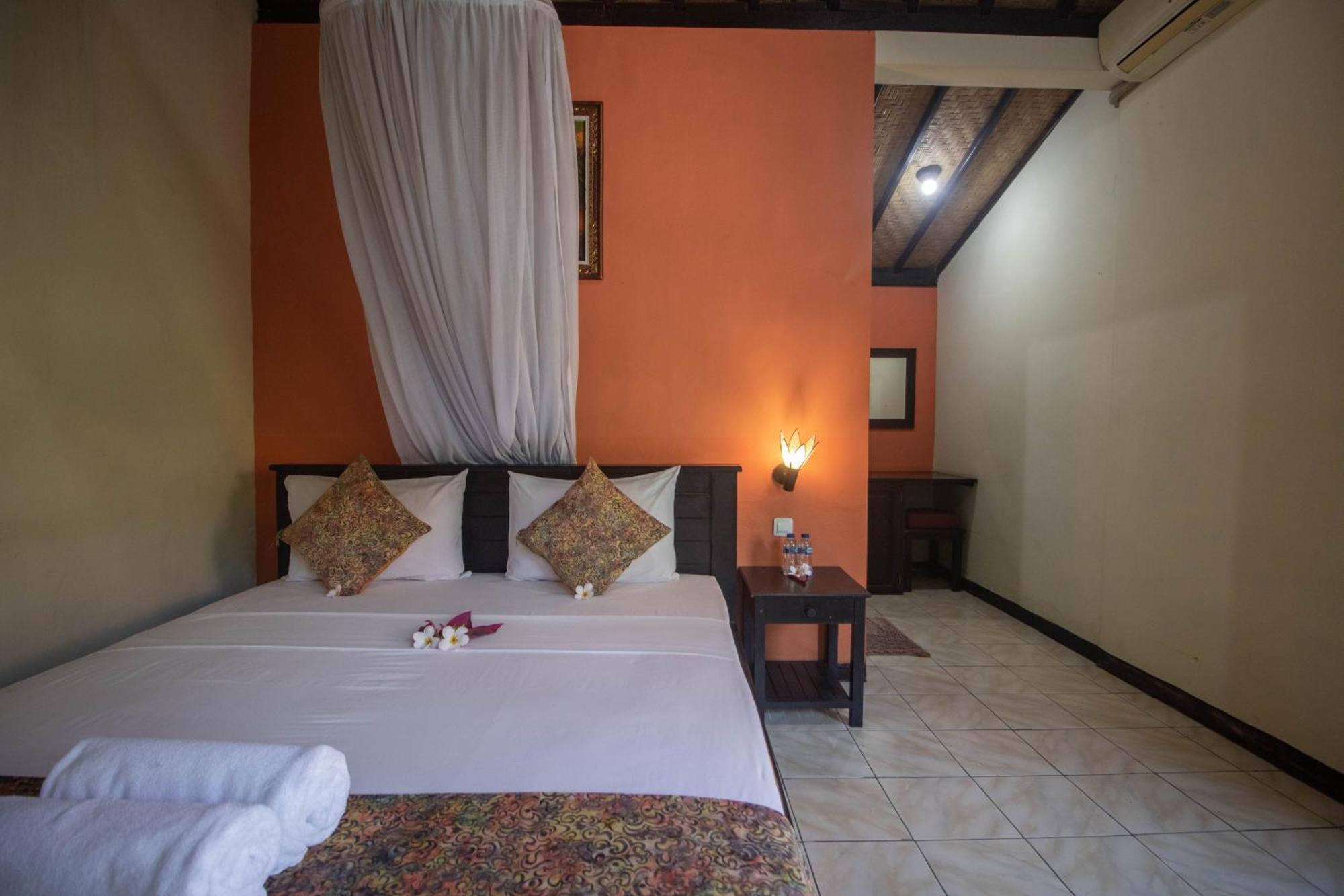 Giri Sari Guest House Pemuteran  Ngoại thất bức ảnh