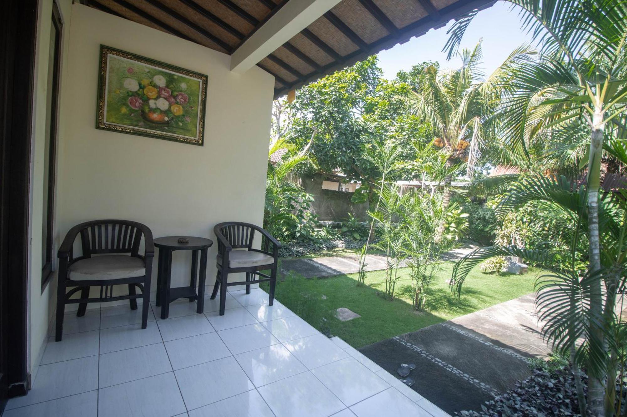 Giri Sari Guest House Pemuteran  Ngoại thất bức ảnh